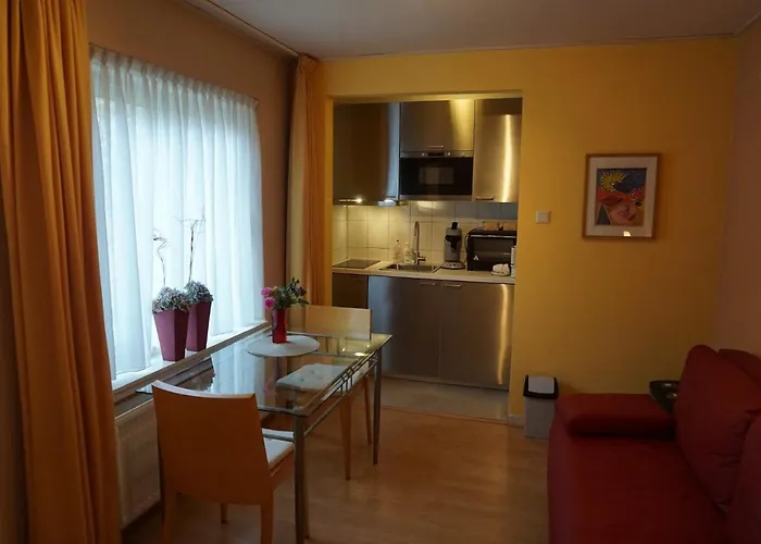 Bosrand Nocleg ze śniadaniem 3*